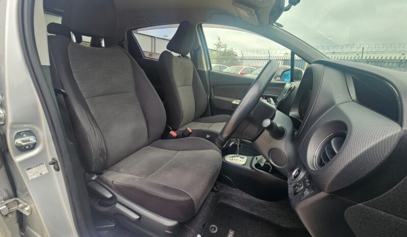 Toyota Yaris 1.33 Dual VVT-i Design Multidrive S Euro 6 5dr full