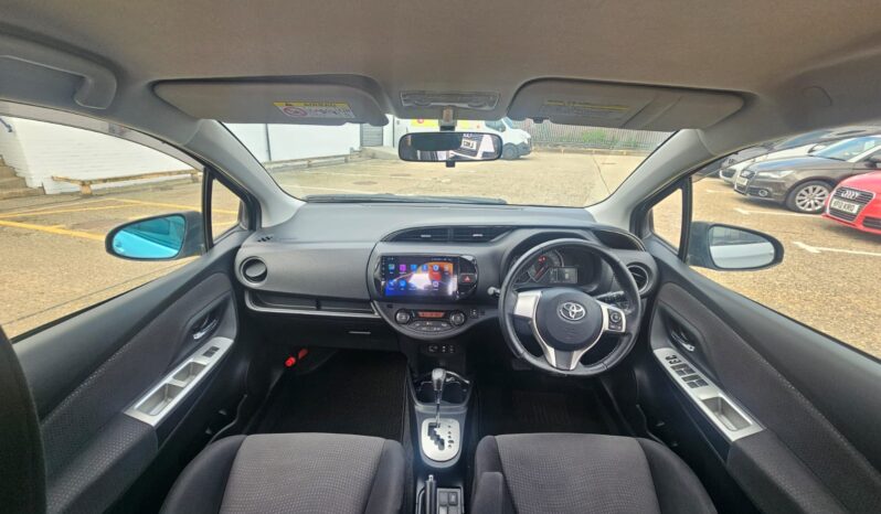 Toyota Yaris 1.33 Dual VVT-i Design Multidrive S Euro 6 5dr full